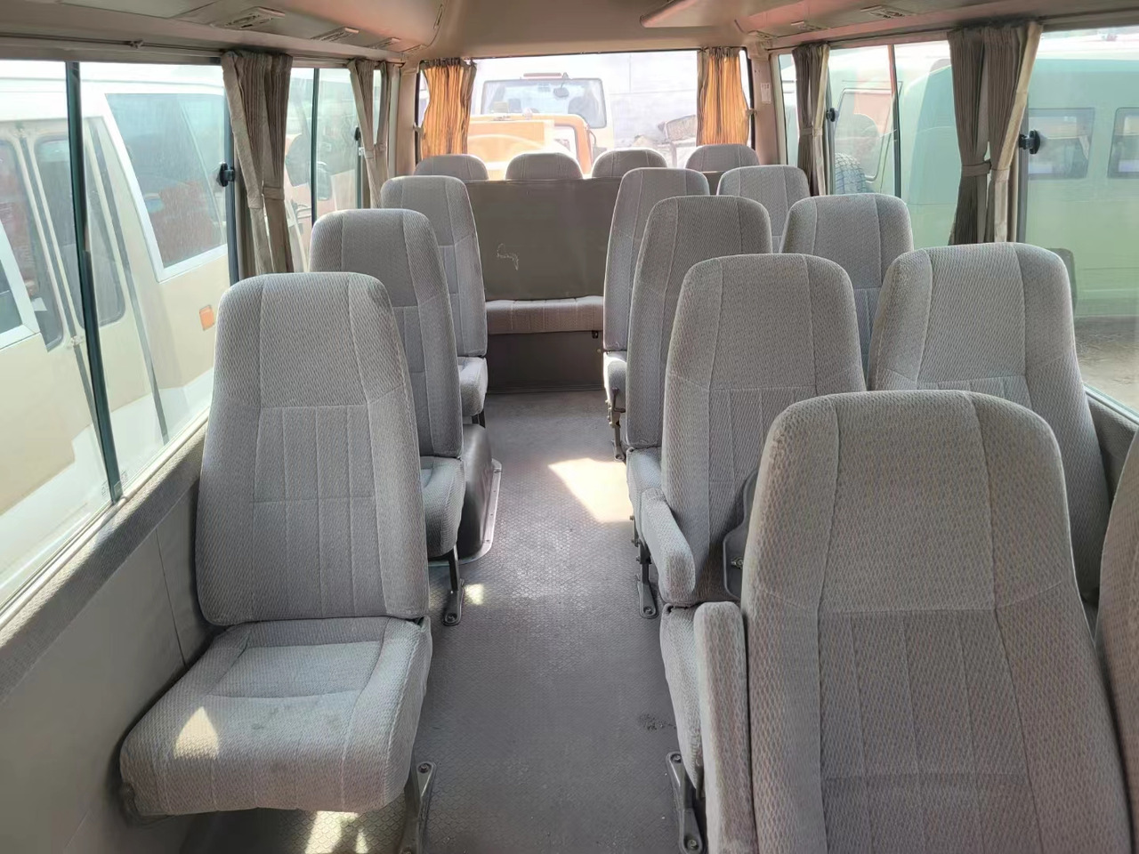 Minibus, Mikrobus TOYOTA Coaster city bus passenger van coach: obrázok 5