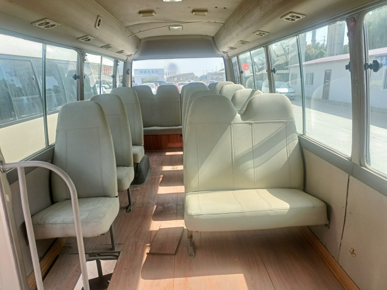Minibus, Mikrobus TOYOTA Coaster passenger bus 6 cylinders diesel: obrázok 7
