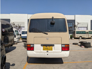 Minibus, Mikrobus TOYOTA Coaster petrol engine: obrázok 5
