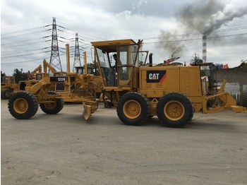 Zrovnávač CATERPILLAR 120H