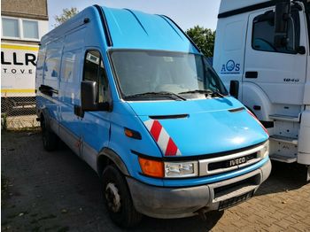 Furgon Iveco Daily S4 Maxi Anhängerkupplung