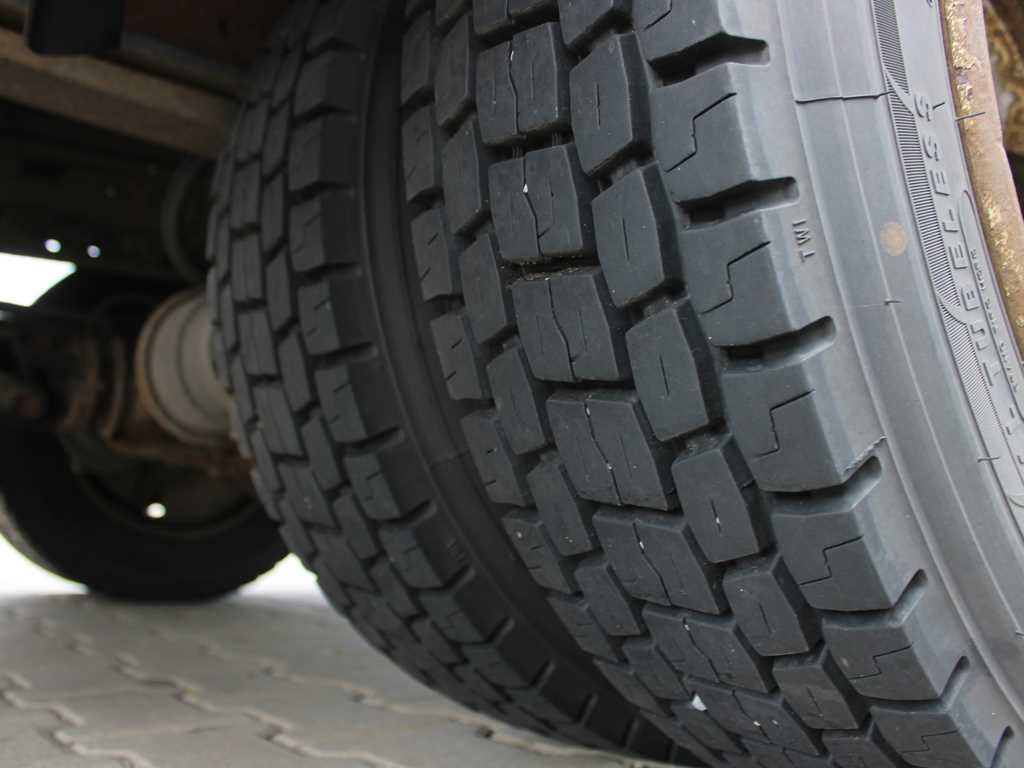 Plachtová dodávka Iveco EUROCARGO 75E18, EURO 4 , PNEU 80%