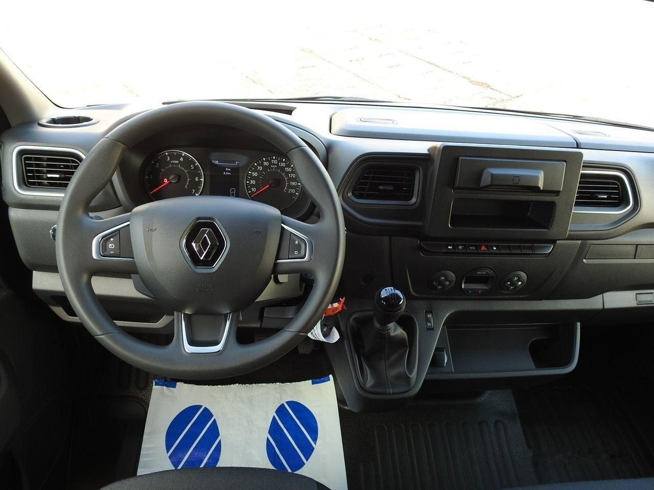 Nový Plachtová dodávka Renault Master P+P: obrázok 19