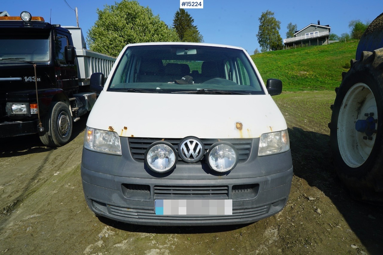 Dodávka valník, Dodávkа s dvojitou kabínou Volkswagen Transporter: obrázok 9