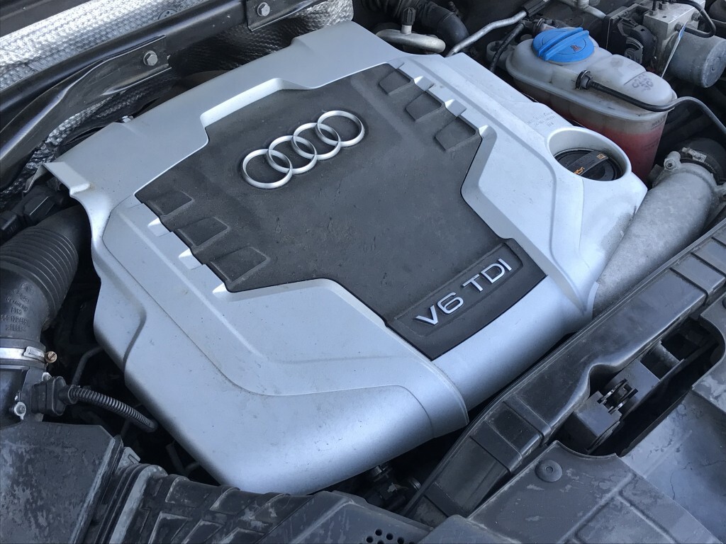 Automobil Audi Q5 3,0 TDI Quattro, S-Line Edition: obrázok 23