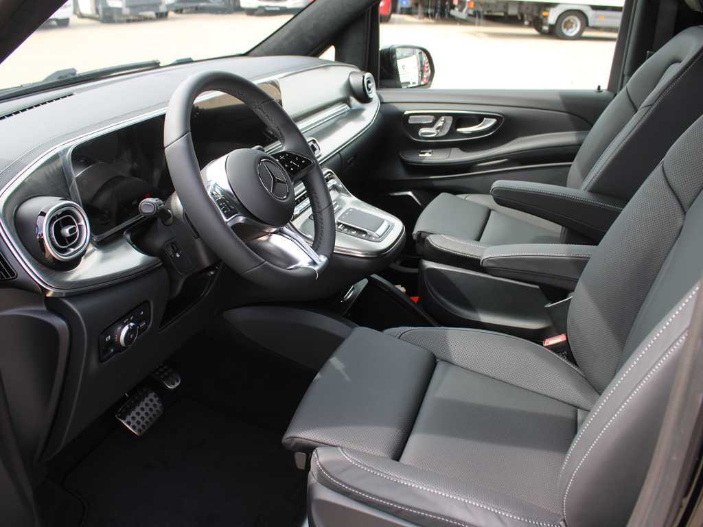 Automobil Mercedes-Benz V 300d 4M L, exclusive