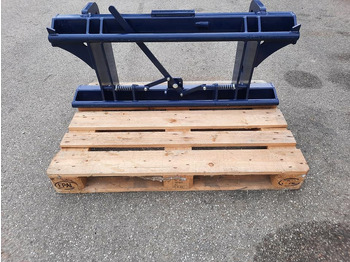 Iné stroje  Euroadapter Weidemann Wacker groß Hoflader Radlader Euro Adapter