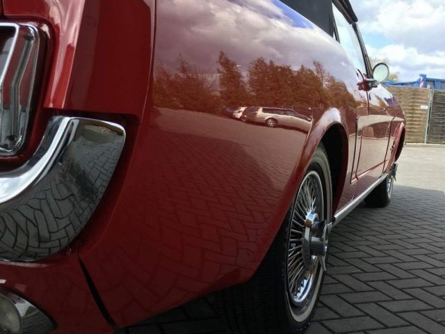 Automobil FORD Mustang Cabriolet: obrázok 8