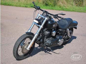 Harley-Davidson FXDB Dyna Street Bob Motorcykel (76hk)  - Motocykel