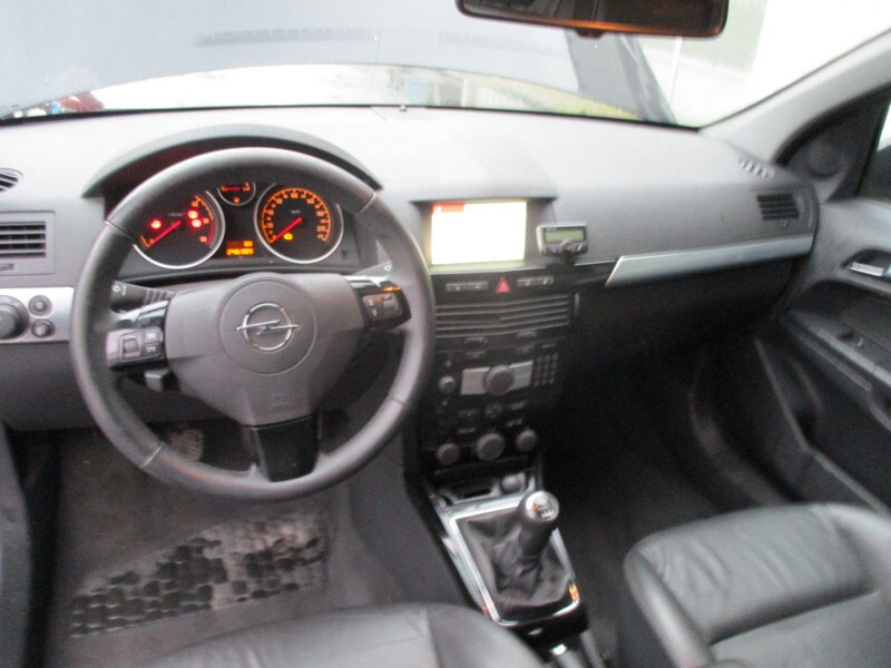 Automobil Opel Astra 1.7 CDTI , NOT RUNNING , Navi , Airco , lederen bekleding: obrázok 12