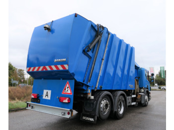 Auto na odvoz odpadu SCANIA P 320 DB 6x2 MNA Faun 526 Sidepress Rechtslenker