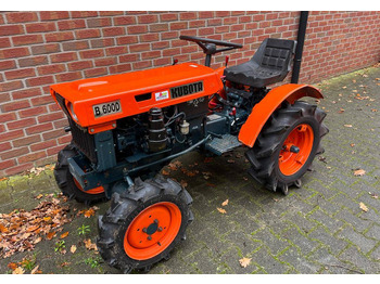 Kubota B 6000  - Komunálny traktor