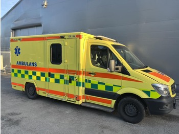 Sanitka MERCEDES-BENZ Sprinter 319 BlueTEC boxambulance / ambulans