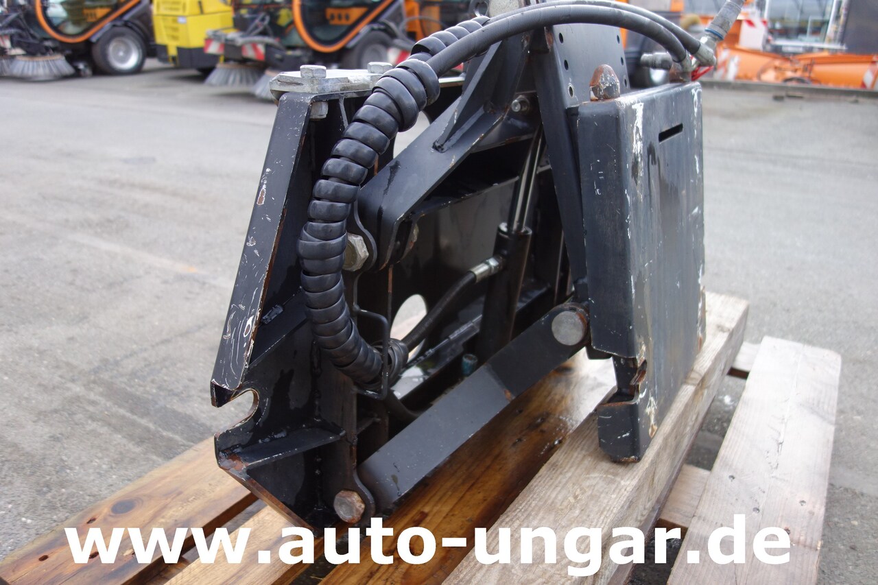 Komunálny traktor Unimog Multicar Frontanbau Adapterplatte Frontkraftheber Unimog-Multicar: obrázok 11