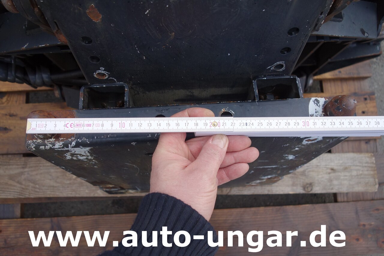 Komunálny traktor Unimog Multicar Frontanbau Adapterplatte Frontkraftheber Unimog-Multicar: obrázok 13
