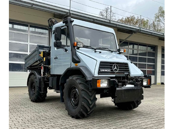 Komunálne/ Špeciálne stroje UNIMOG