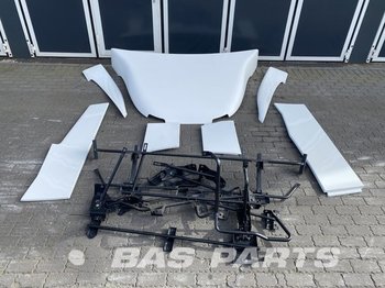 Aerodynamika/ spojler RENAULT T-Serie Spoilerset Renault T-Serie Sleeper Cab L2H2 Sleeper Cab L2H2