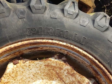 Kompletné koleso pre Traktor Ford Rear Wheel Complete R38 Pirelli Tm700 580/70r38: obrázok 4