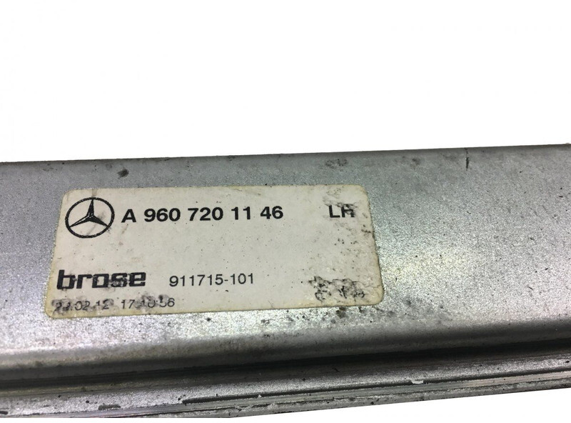 Mechanizmu zdvíhania okien Mercedes-Benz MERCEDES, BROSE Actros MP4 2551 (01.12-): obrázok 4