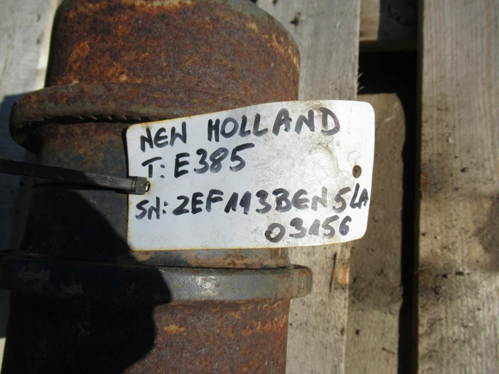 Pásy - Rolny pre Stavebné stroje New Holland E385 -: obrázok 4