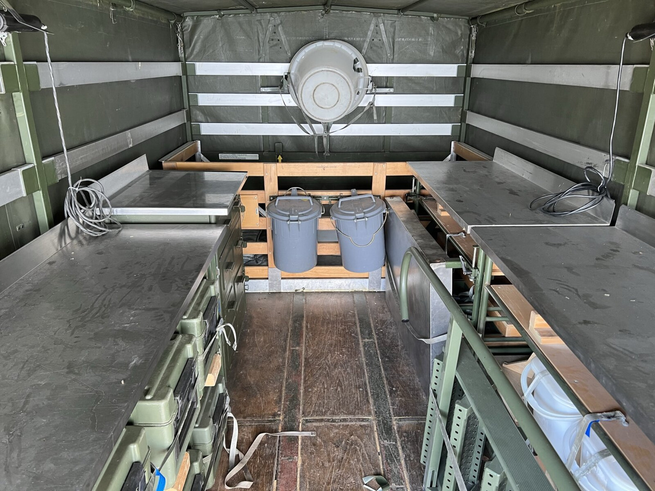 Plachtové nákladné vozidlo 110-17 AW 4x4 110-17 AW 4x4, Ex-Bundeswehr, Küche: obrázok 7