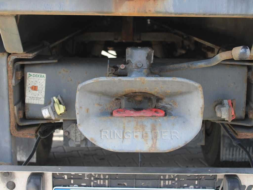 Auto s hydraulickou rukou DAF CF 240, CRANE HMF 953 K2, PNEU 80%