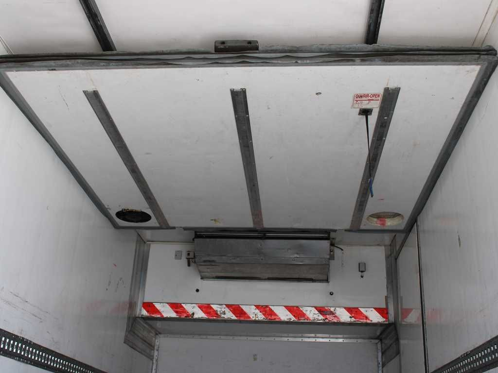 Chladirenské nákladné vozidlo Iveco EUROCARGO 150E28, THERMO-KING TS-500,TAIL LIFT