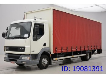 Plachtové nákladné vozidlo DAF LF45.180: obrázok 1