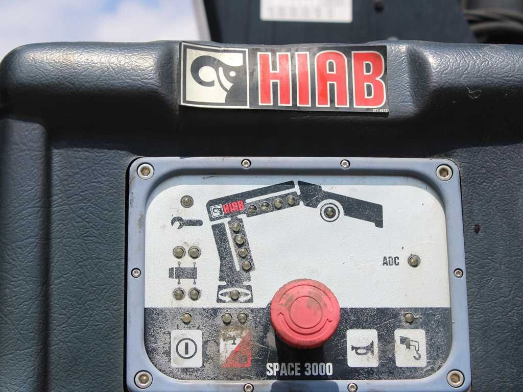 Hákový nosič kontajnerov Mercedes-Benz AXOR 1824, CRANE HIAB 099B-3 DUO, 4x4