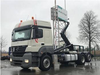 Hákový nosič kontajnerov Mercedes-Benz - Axor 2543 L