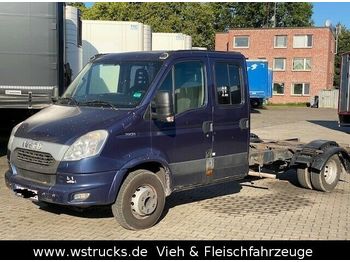 Podvozek s kabinou Iveco 70C21 Doppelkabine Fahrgestell  AHK: obrázok 1