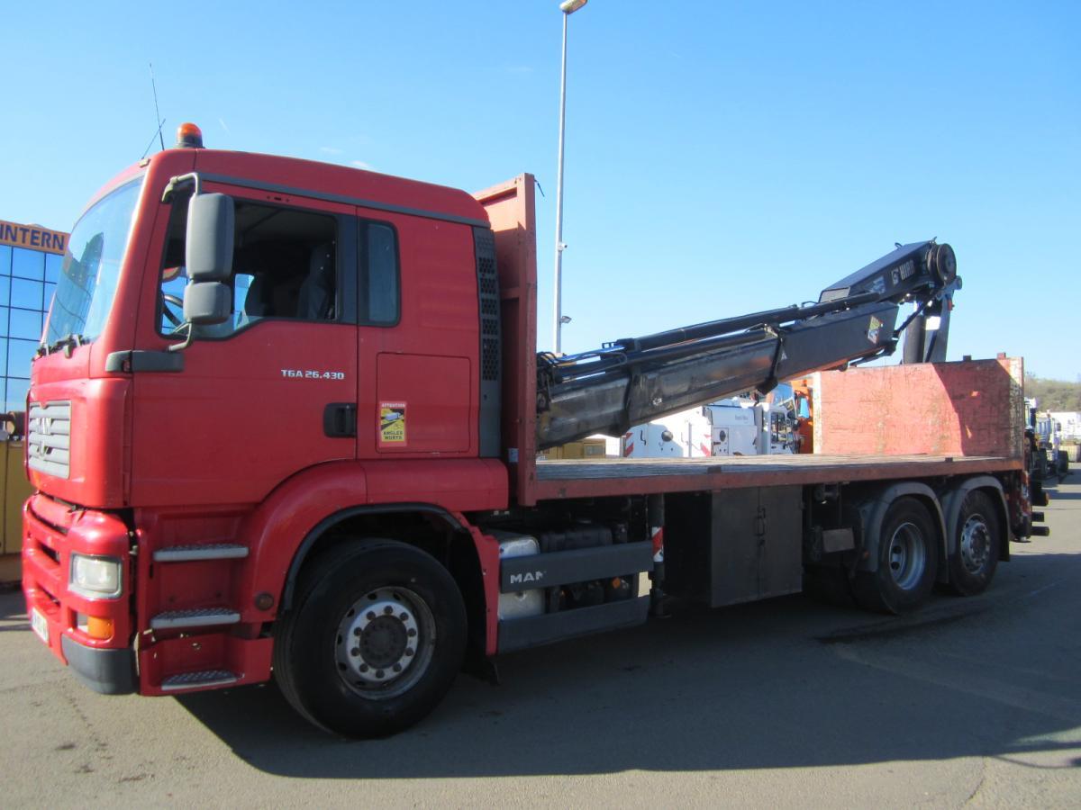 Valníkový/ Plošinový nákladný automobil, Auto s hydraulickou rukou MAN TGA 26.430: obrázok 2