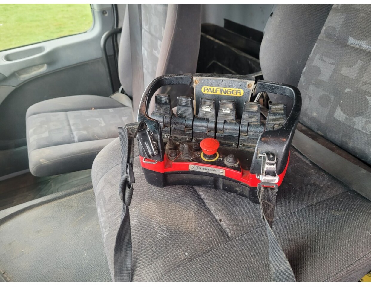 Sklápač, Auto s hydraulickou rukou MERCEDES-BENZ ACTROS 2636 6X4 Palfinger 15002 remote: obrázok 27