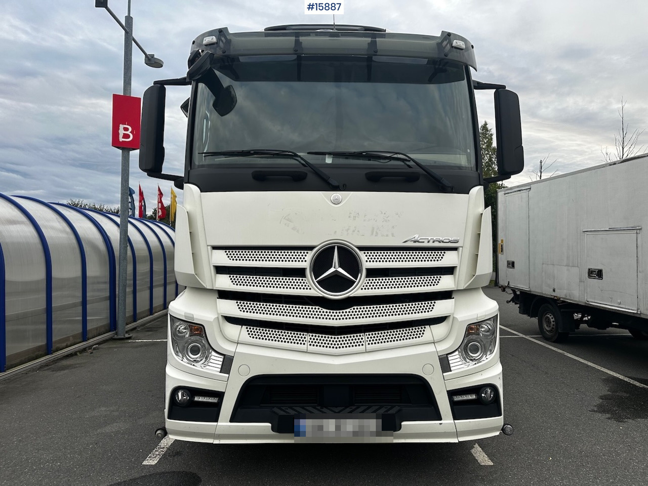 Skříňový nákladní auto Mercedes Actros: obrázok 8