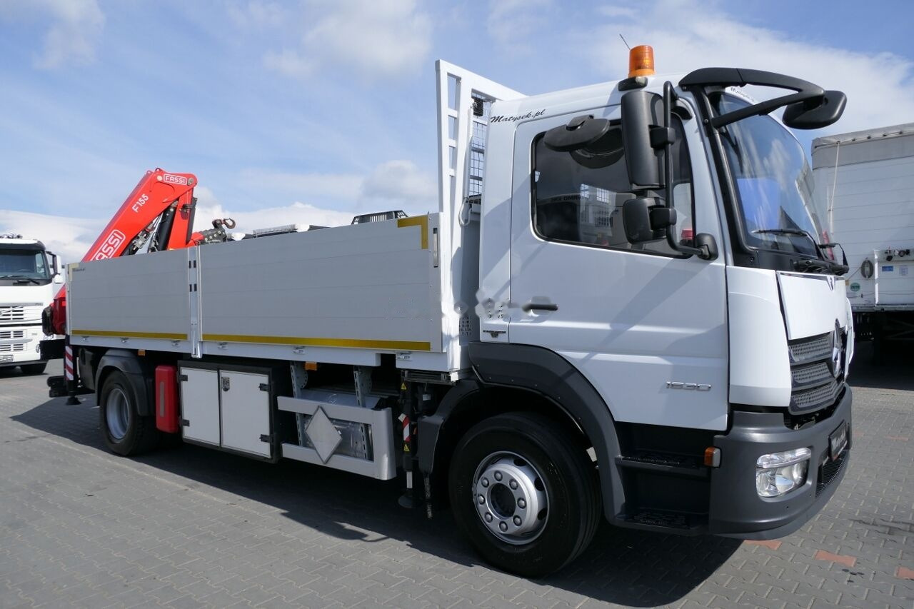 Valníkový/ Plošinový nákladný automobil, Auto s hydraulickou rukou Mercedes-Benz ATEGO 16 30: obrázok 22