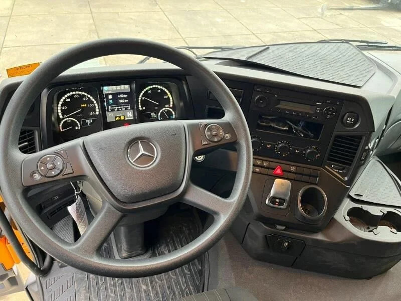 Nový Sklápač Mercedes-Benz Arocs 4848 K 8x4 Tipper Truck (3 units): obrázok 17