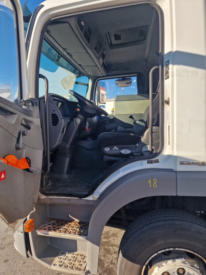 Valníkový/ Plošinový nákladný automobil Mercedes Benz Atego 1524 *Bär lifting plattform: obrázok 6