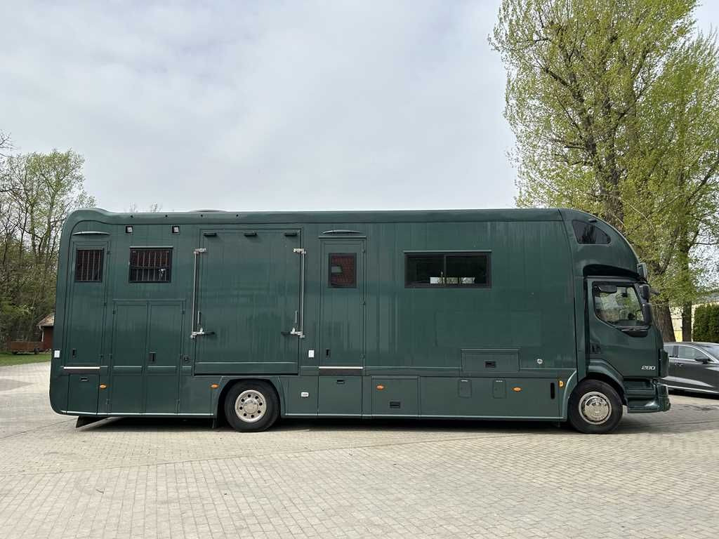 Nákladné auto na prepravu koní Volvo STX FL, 6 PEOPLE, 5 HORSES, CAMERA, 2X TAIL LIFT