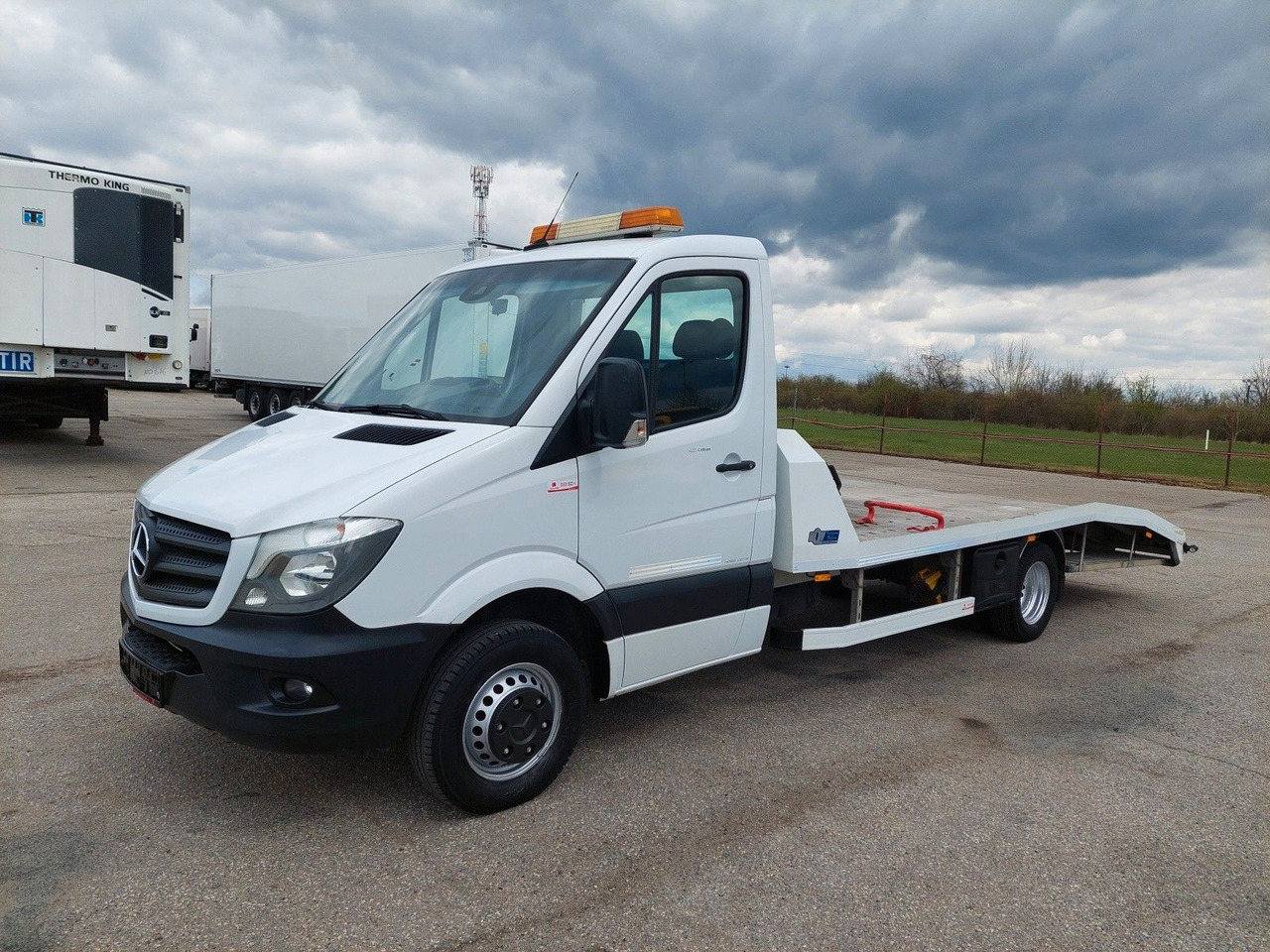 Nákladné vozidlo na prepravu automobilov Mercedes-Benz Sprinter II 519 CDI