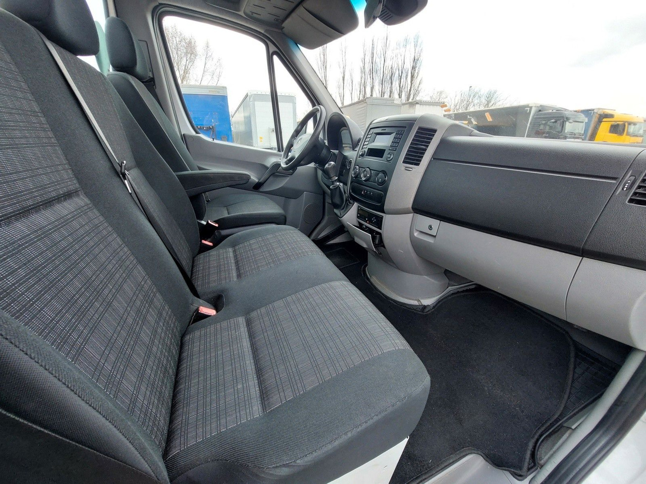 Nákladné vozidlo na prepravu automobilov Mercedes-Benz Sprinter II 519 CDI