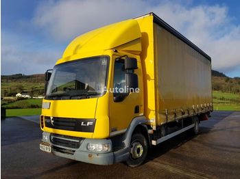 Nákladné vozidlo s posuvnou plachtou DAF LF45