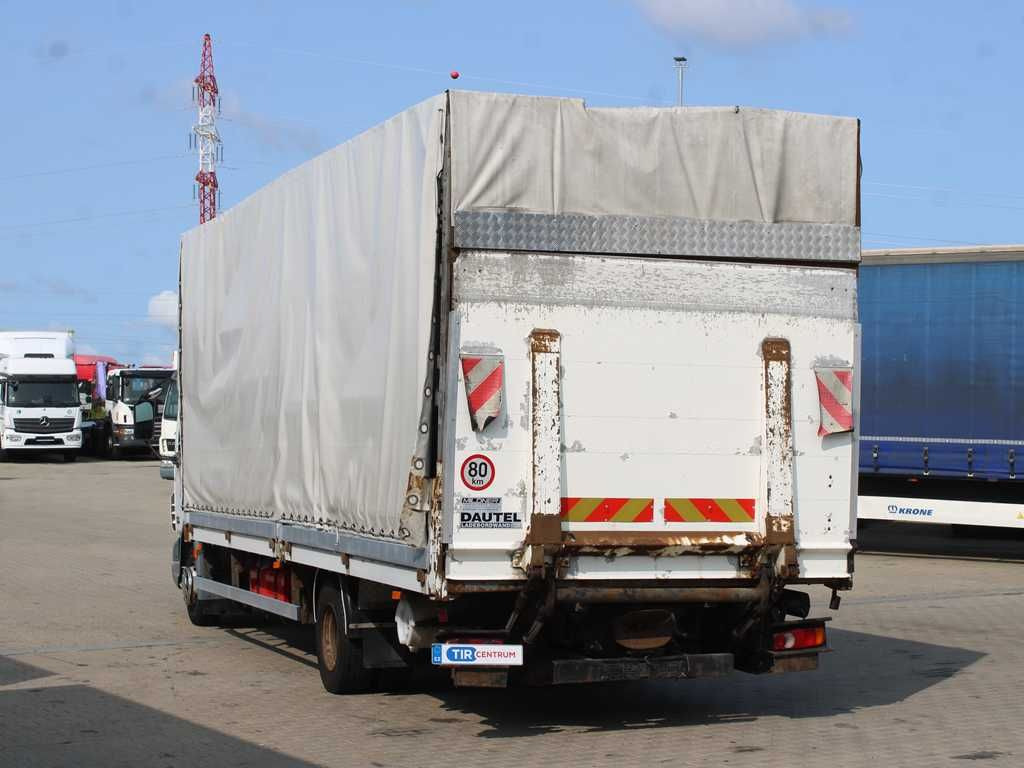 Plachtové nákladné vozidlo DAF FA LF 45.220, EURO 3, SIDEWALLS, TAIL LIFT