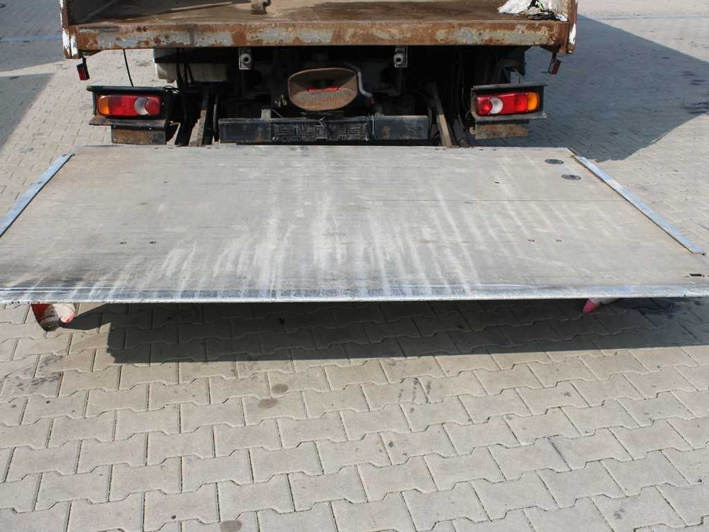 Plachtové nákladné vozidlo DAF FA LF 45.220, EURO 3, SIDEWALLS, TAIL LIFT