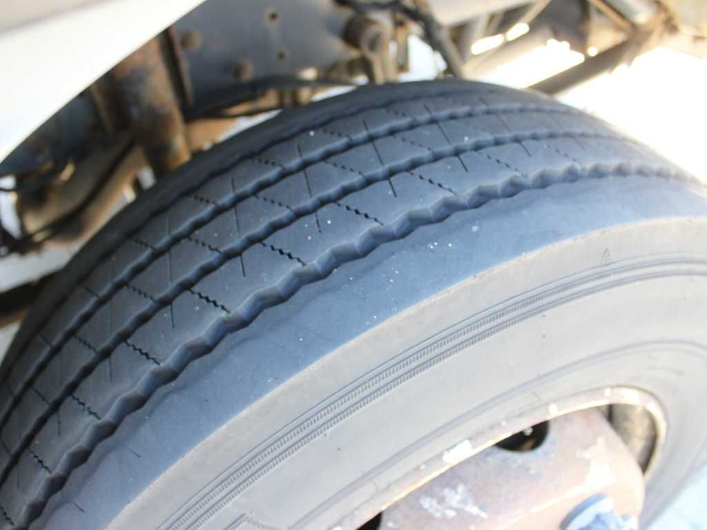 Plachtové nákladné vozidlo DAF FA LF 45, EURO 5, PNEU 80% + TRAILER AGADOS