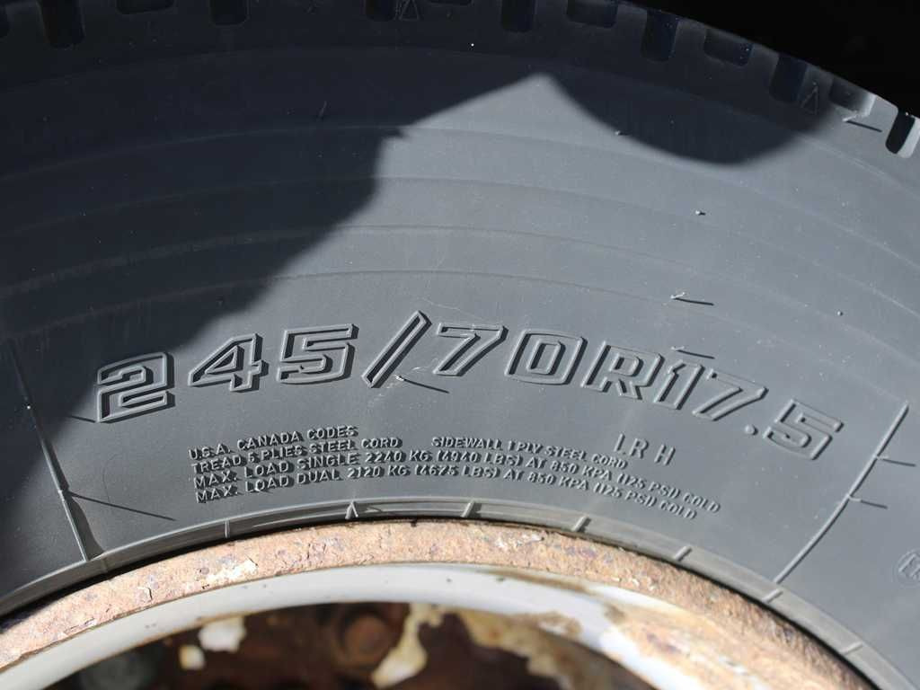 Plachtové nákladné vozidlo DAF FA LF 45, EURO 5, PNEU 80% + TRAILER AGADOS