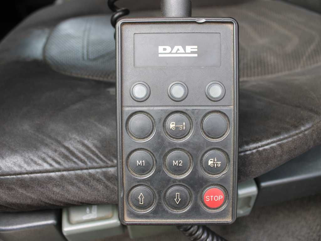 Plachtové nákladné vozidlo DAF FA LF 45, EURO 5, TAIL LIFT