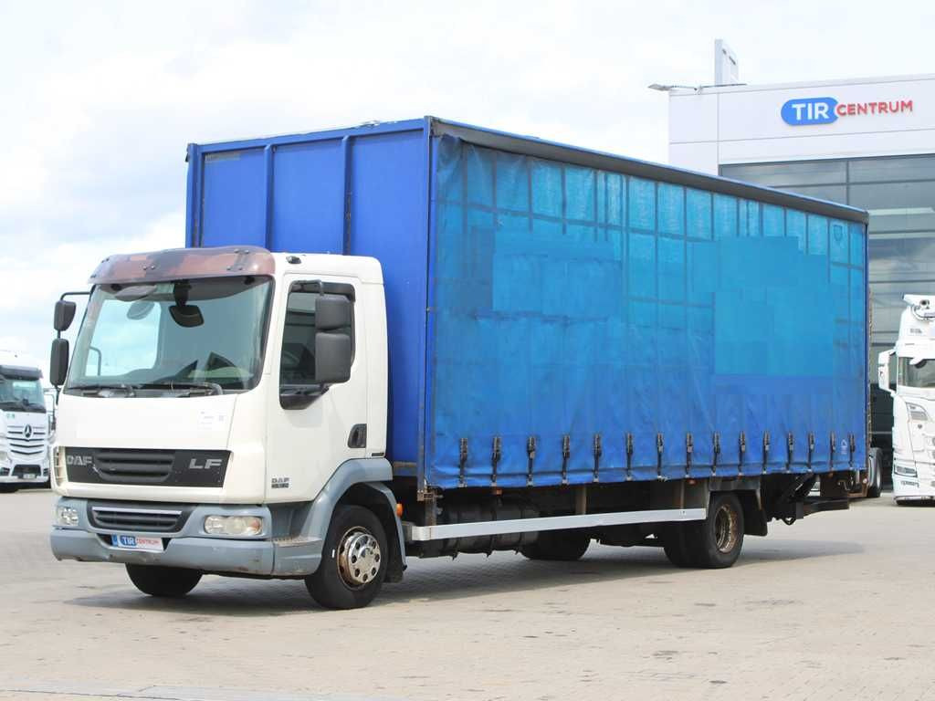 Plachtové nákladné vozidlo DAF FA LF 45, EURO 5, TAIL LIFT