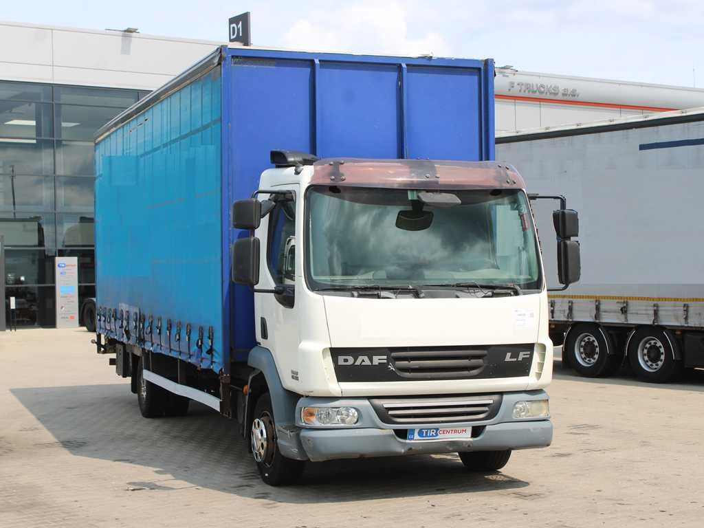 Plachtové nákladné vozidlo DAF FA LF 45, EURO 5, TAIL LIFT