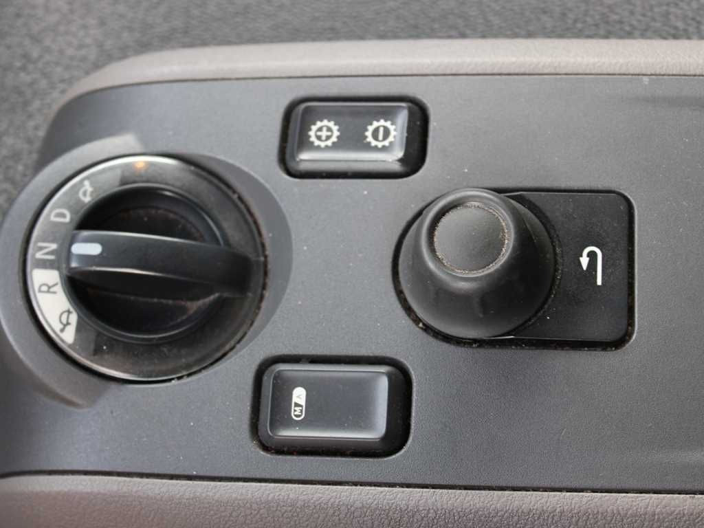 Plachtové nákladné vozidlo DAF LF 290 FA , EURO 6, SLEEPING CABIN