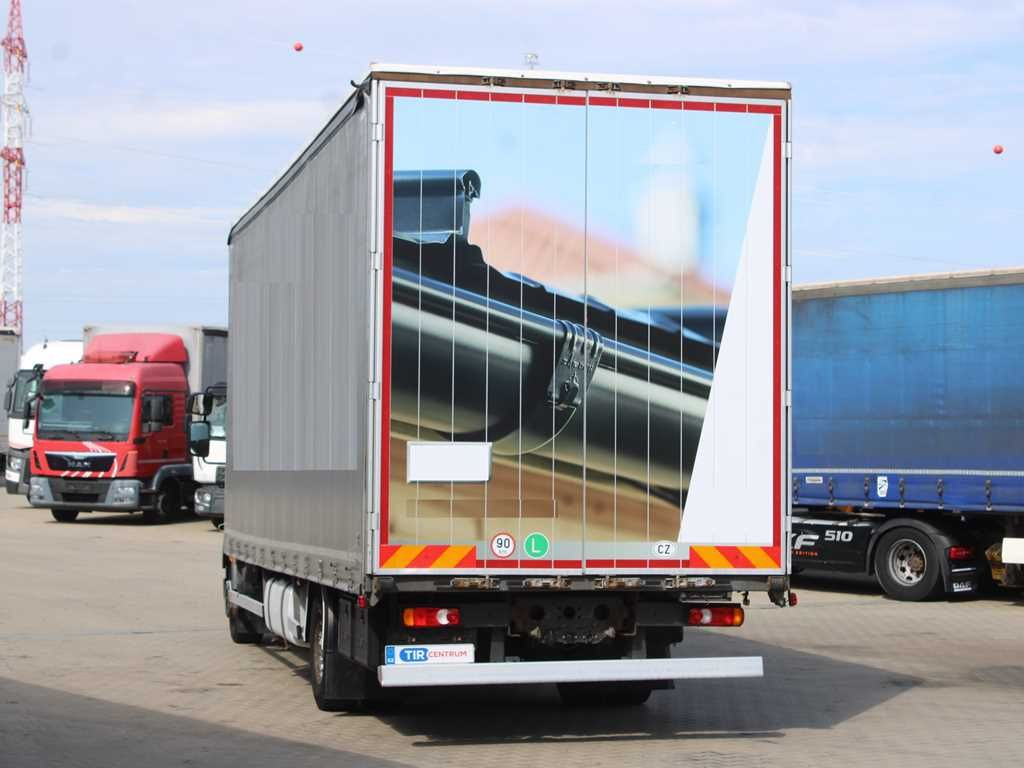 Plachtové nákladné vozidlo DAF LF 290 FA , EURO 6, SLEEPING CABIN